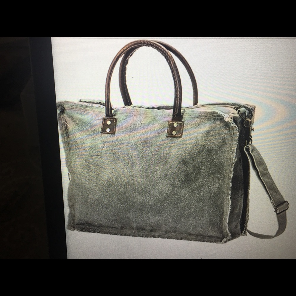 The Collins handbag by Barrel Shack